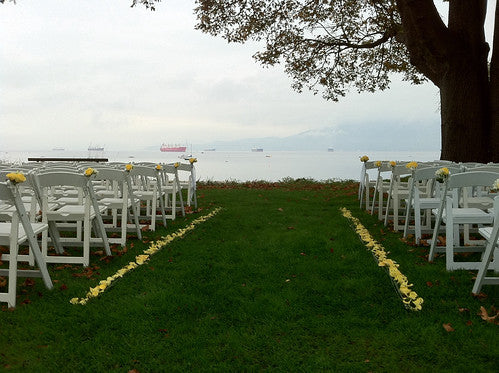 Zesty yet Elegant Brock House Wedding