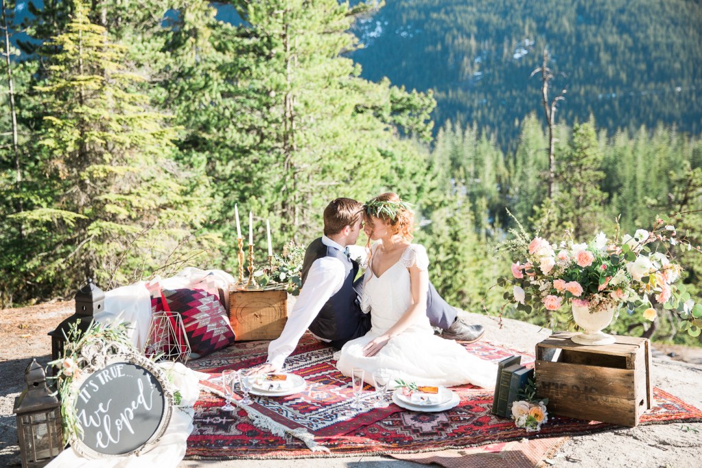 Bohemian Blooms – Styled Photo Shoot