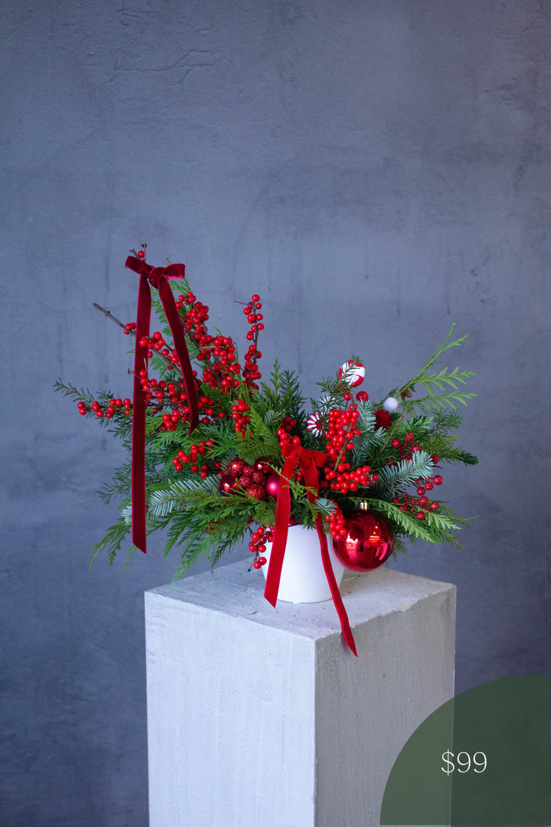 Holiday Entryway Arrangement