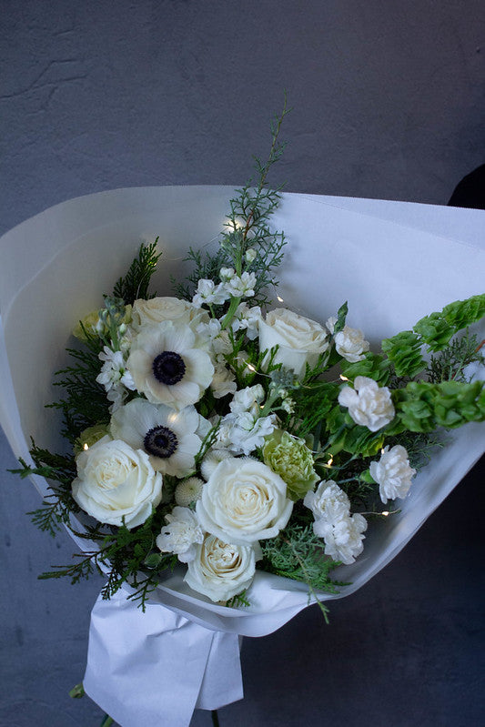 Serene Holiday Bouquet